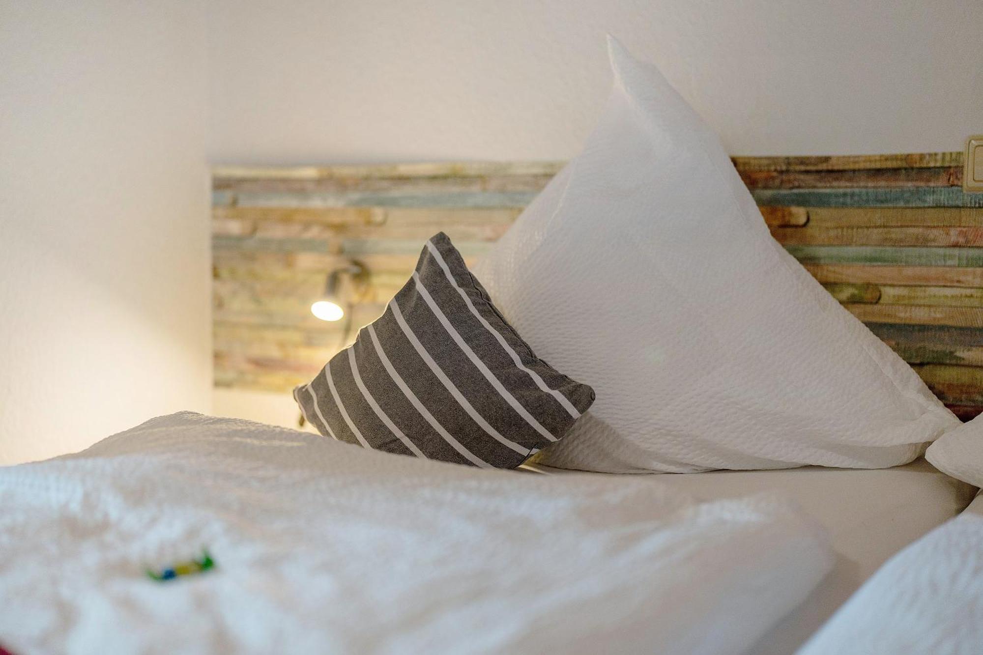 Gasthaus Zum Schwanen Oberkirch  Ngoại thất bức ảnh
