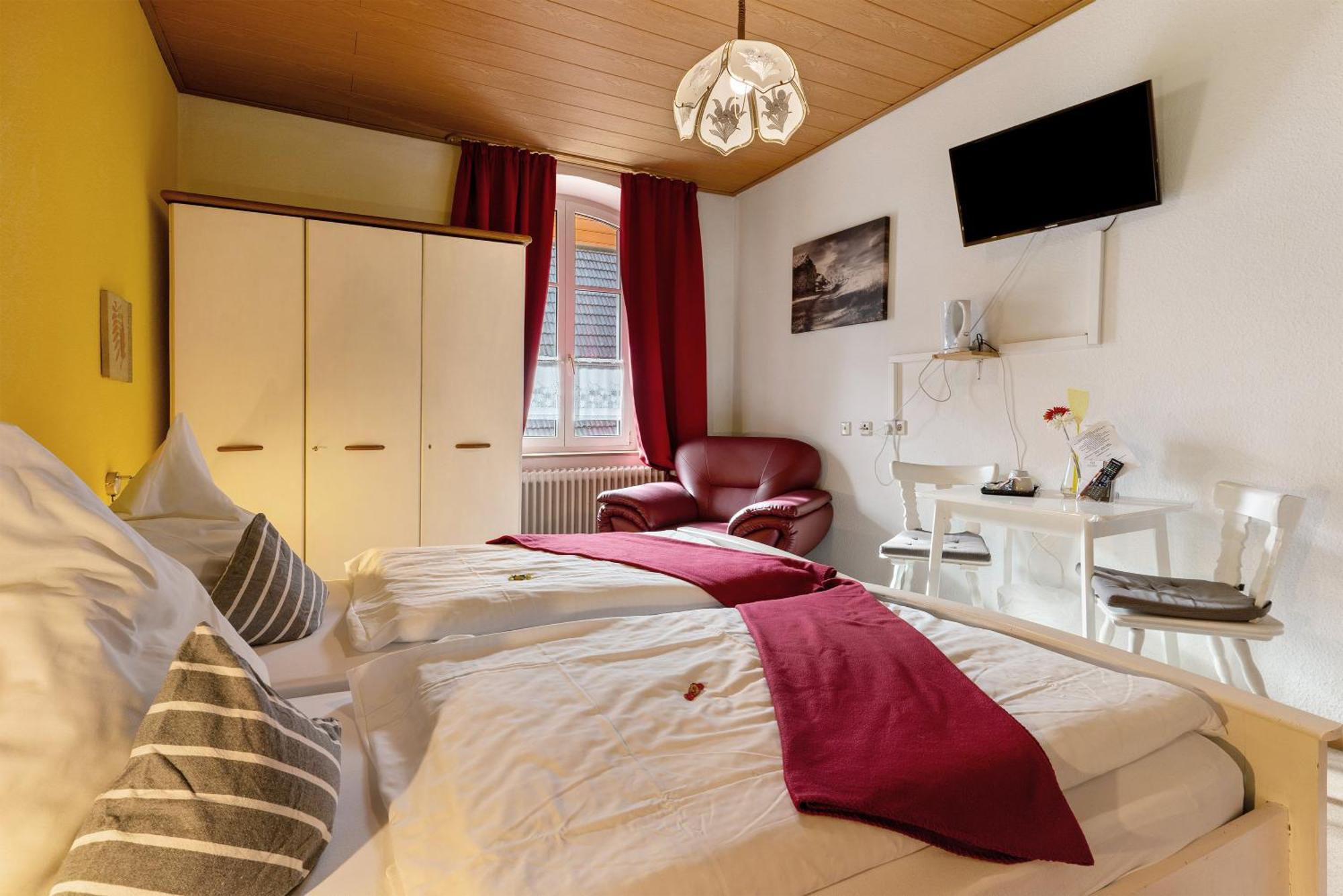Gasthaus Zum Schwanen Oberkirch  Ngoại thất bức ảnh