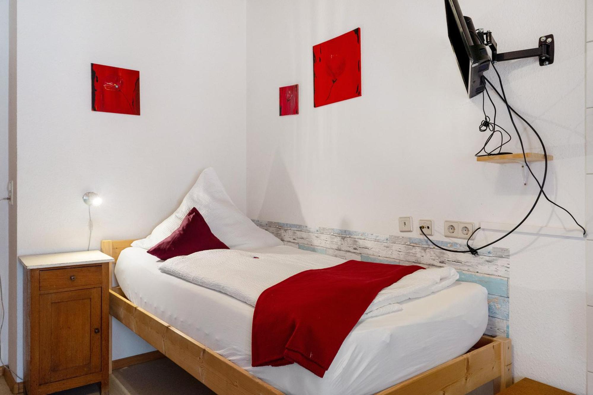 Gasthaus Zum Schwanen Oberkirch  Ngoại thất bức ảnh