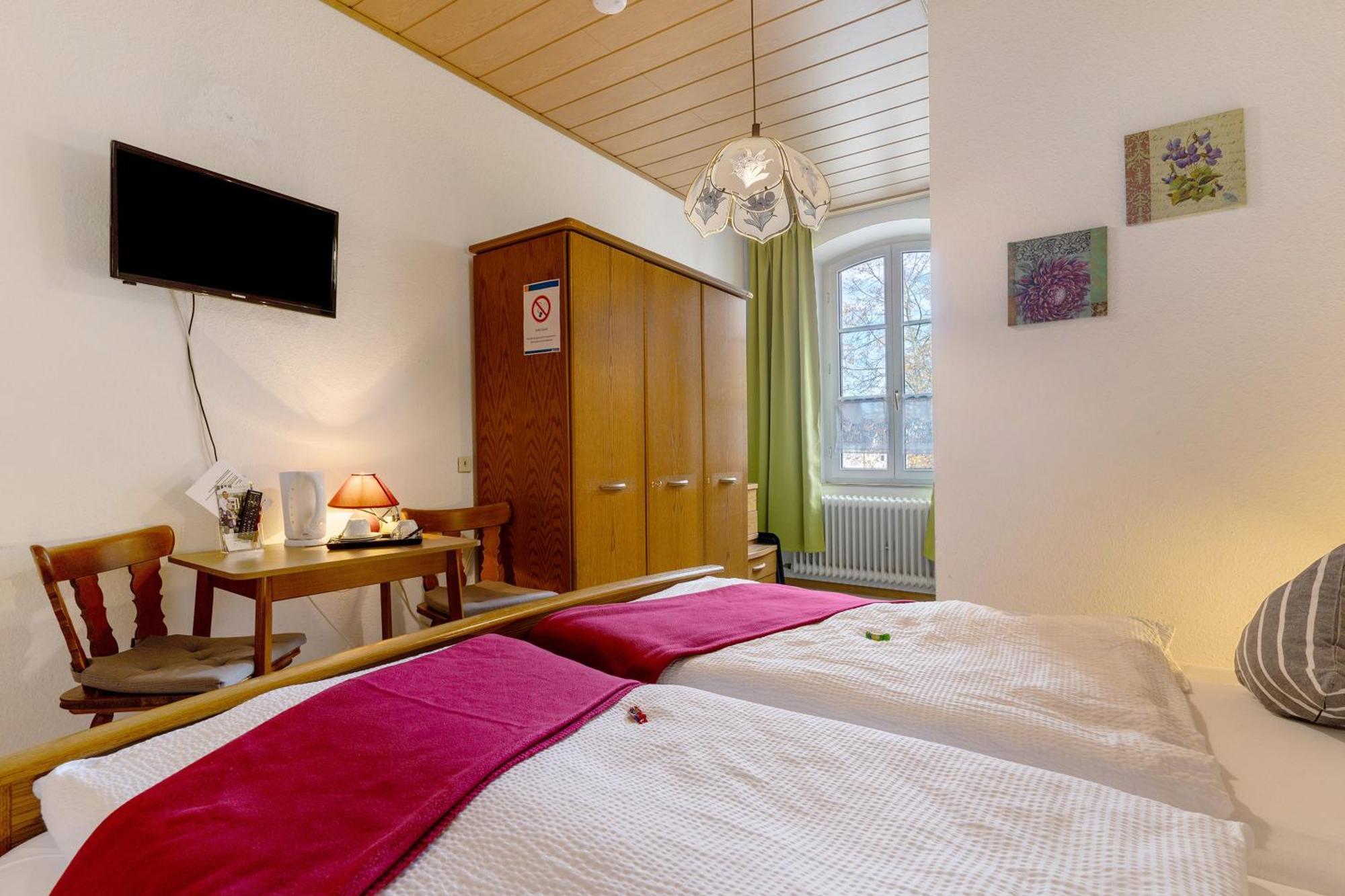 Gasthaus Zum Schwanen Oberkirch  Ngoại thất bức ảnh