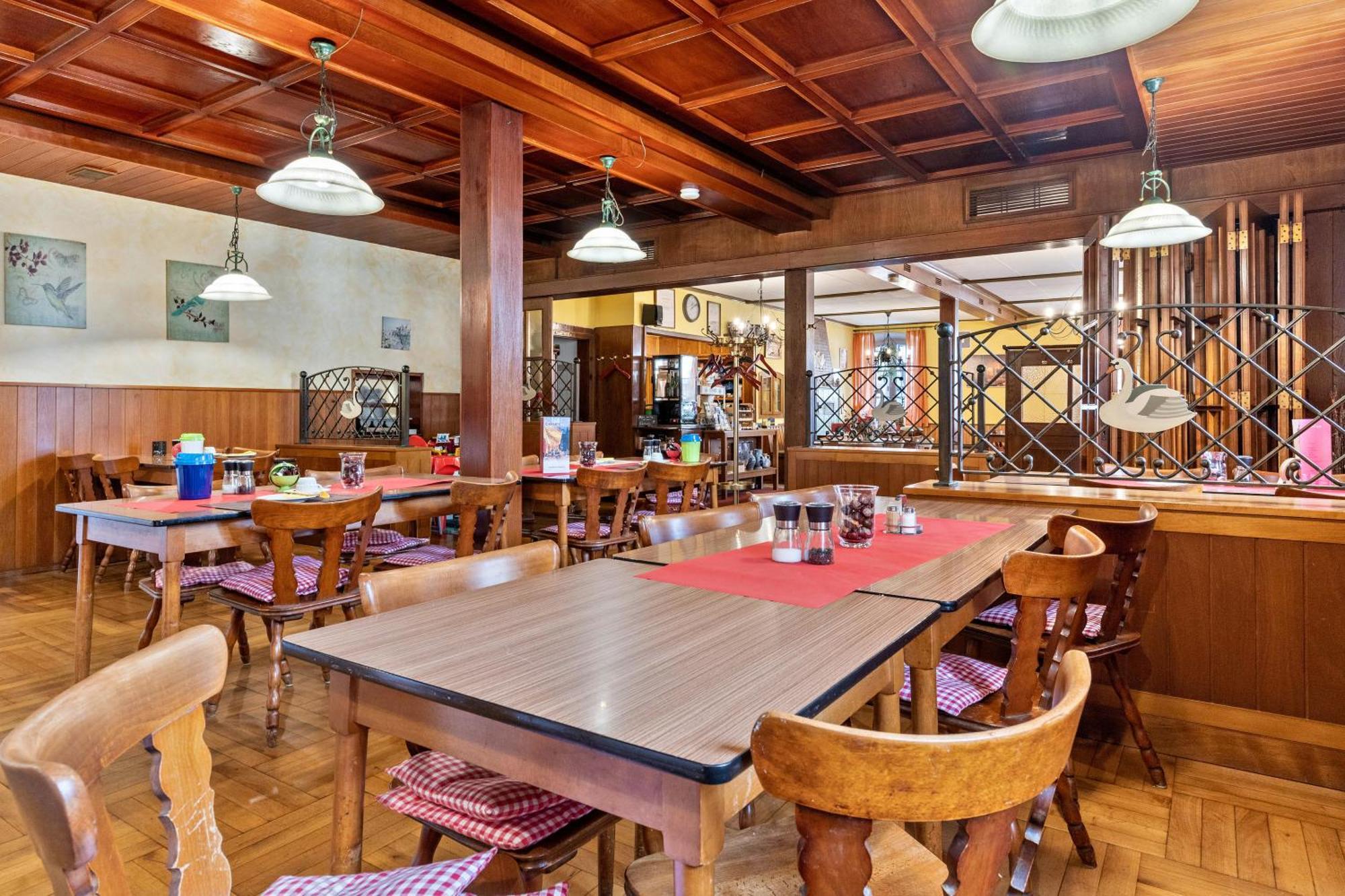 Gasthaus Zum Schwanen Oberkirch  Ngoại thất bức ảnh