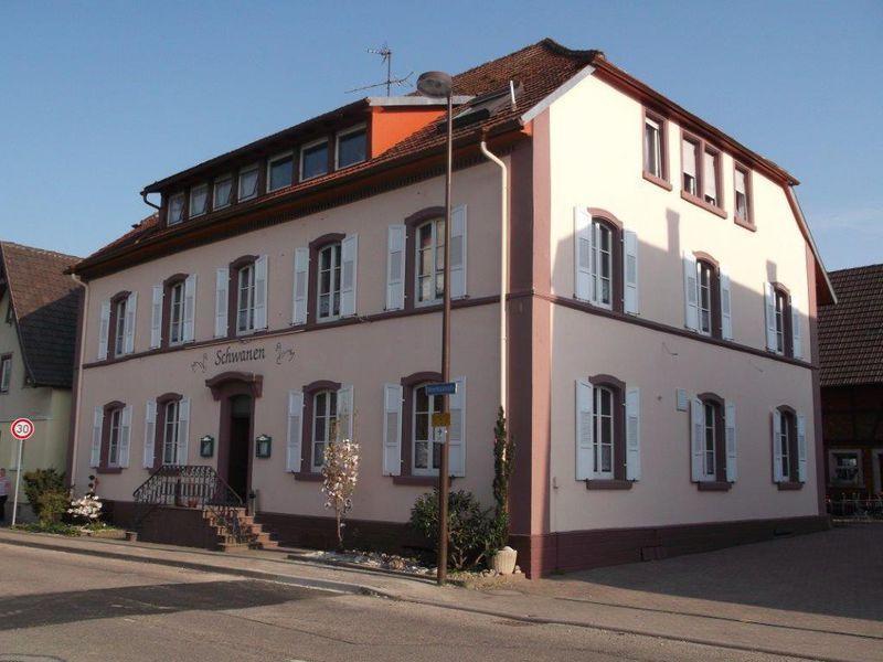 Gasthaus Zum Schwanen Hotel Oberkirch  Ngoại thất bức ảnh